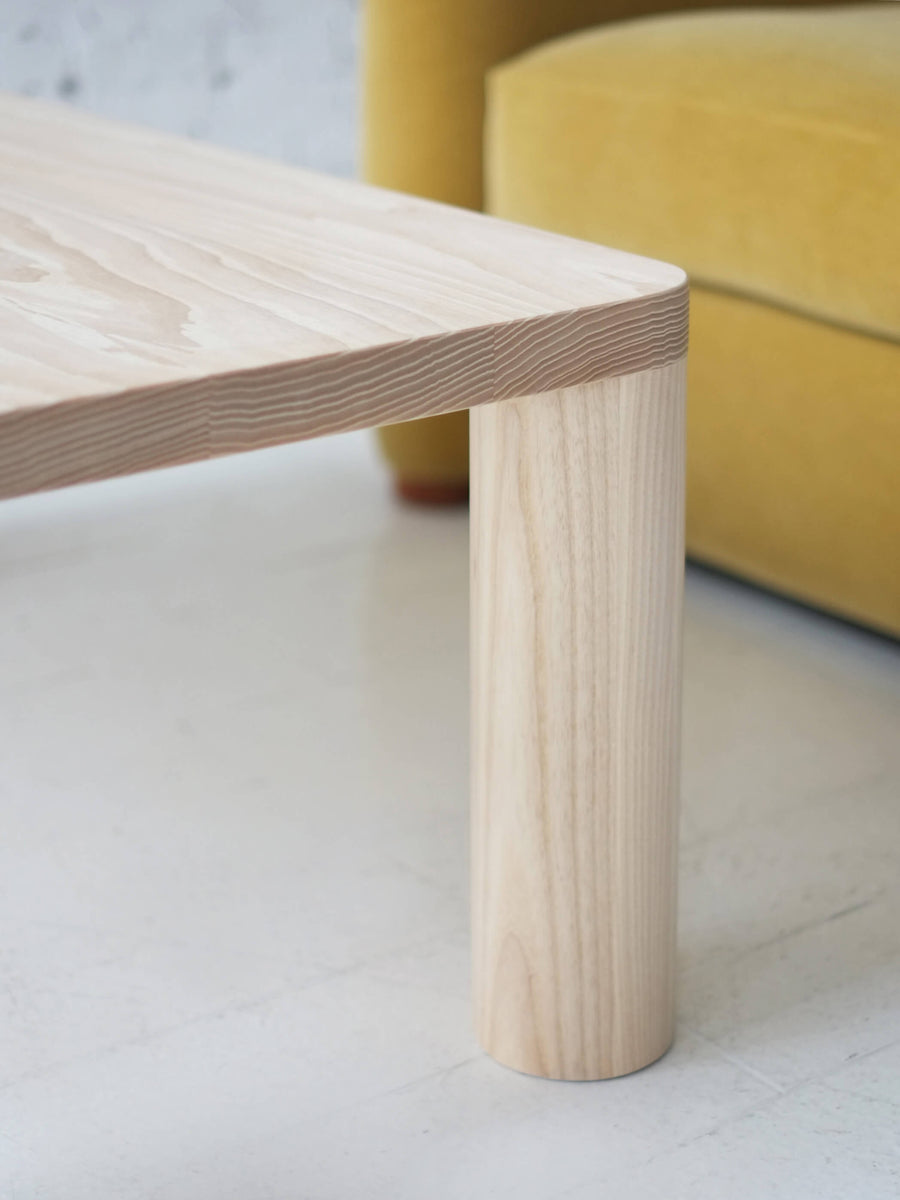 COLUMN COFFEE TABLE Corner Leg / Square & Rectangle