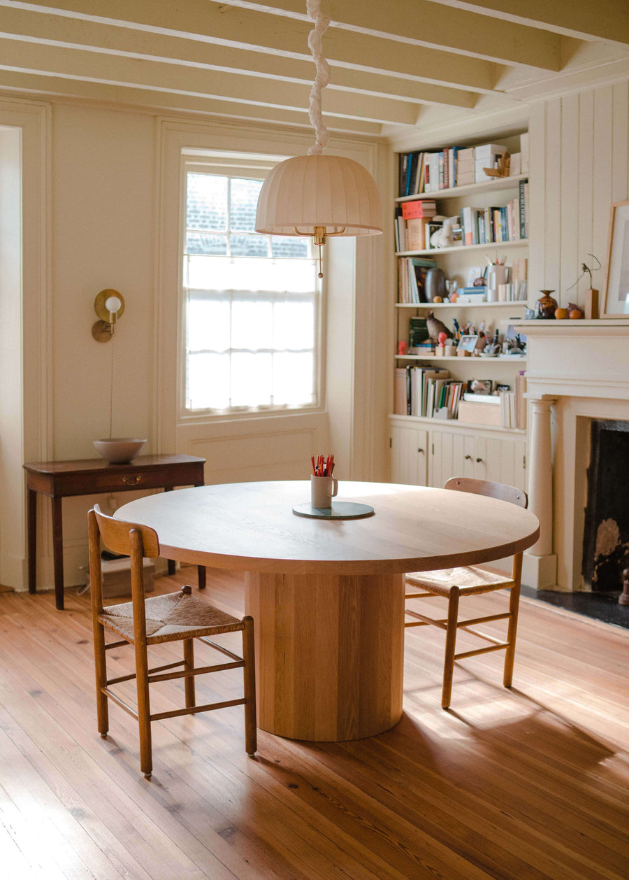 COOPERAGE DINING TABLE Pedestal / Round