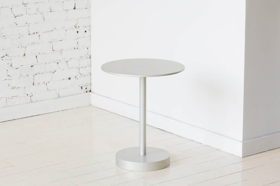 STRATA SIDE TABLE Metal