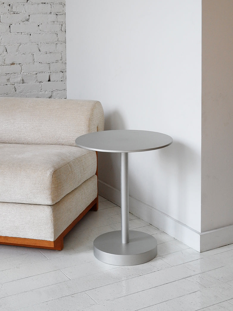 STRATA SIDE TABLE Metal